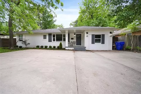 1034 W Boyd St, Norman, OK 73069
