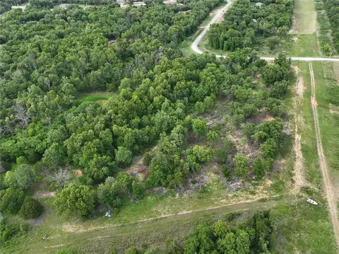 Green Moss Trail, Harrah, OK 73045 photo 6