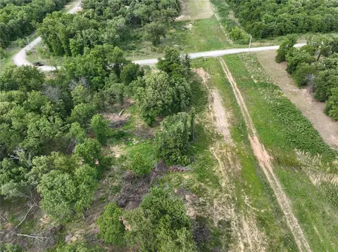 Green Moss Trail, Harrah, OK 73045 photo 16