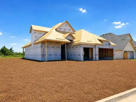 8404 NW 153rd St, Edmond, OK 73013