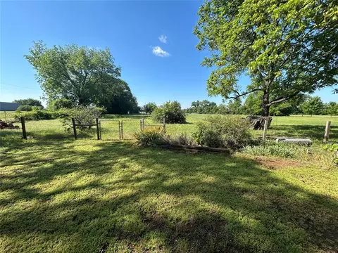Exterior - 1600 E Imhoff Rd, Norman, OK 73071 photo 14 of 17