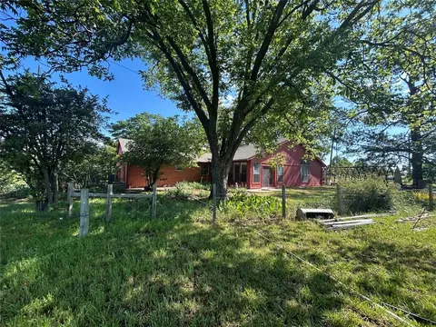 Exterior - 1600 E Imhoff Rd, Norman, OK 73071 photo 9 of 17