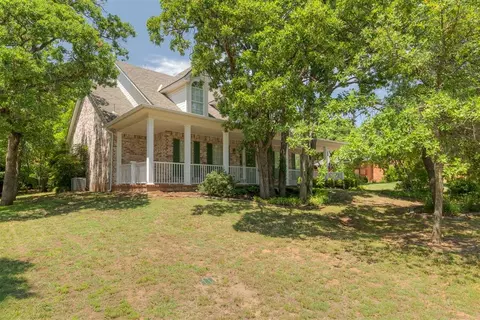 409 N Bradbury Dr, Edmond, OK 73034