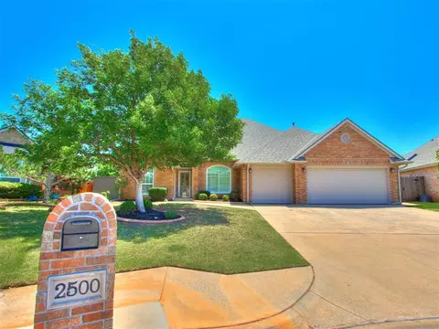 2500 NW 154th St, Edmond, OK 73013