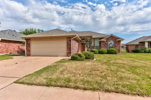 2305 NW 162nd St, Edmond, OK 73013