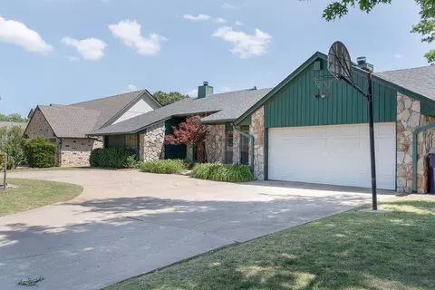 1108 NW 141st St, Edmond, OK 73013