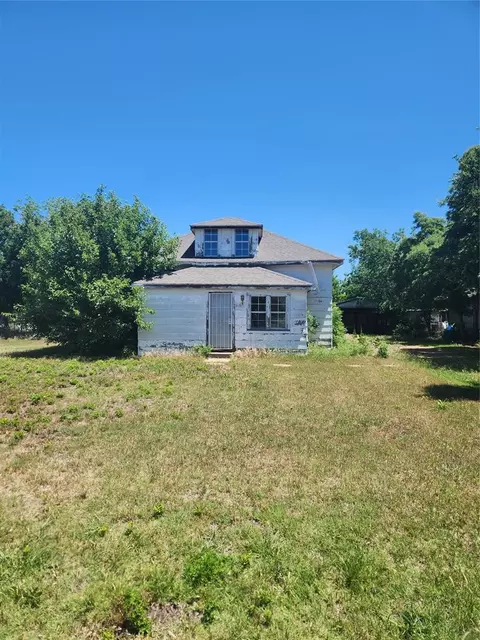 1116 D St, Snyder, OK 73566