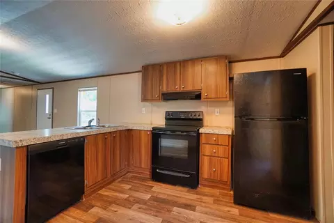 Kitchen - 801 E Oak St, Maud, OK 74854 photo 1 of 3