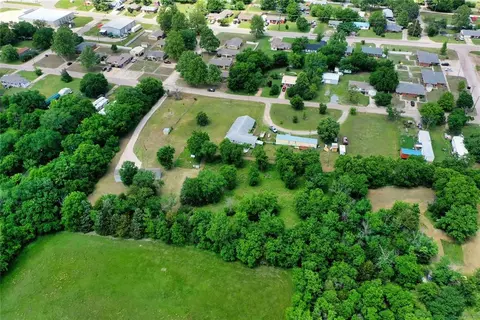 View/Area - 801 E Oak St, Maud, OK 74854 photo 3 of 5
