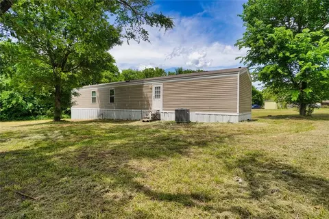 Other - 801 E Oak St, Maud, OK 74854 photo 3 of 18