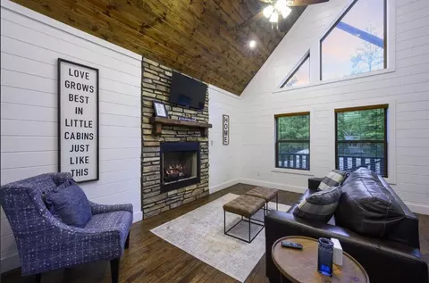 Living - 150 W Eagle Mountain Trl, Broken Bow, OK 74728 photo 1 of 1