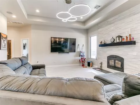 Living - 1330 E Silver City Rd, Tuttle, OK 73089 photo 1 of 1