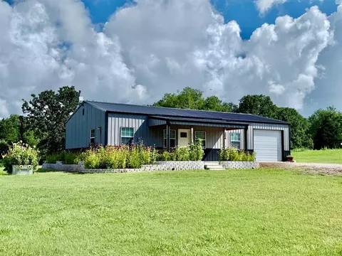 306 E 3rd St, Asher, OK 74826
