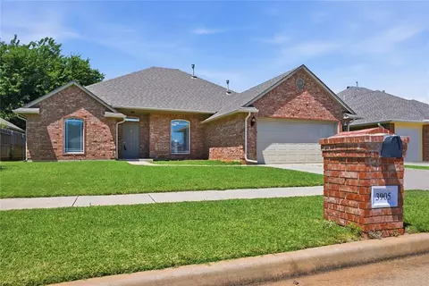 3905 Ashley Ter, Yukon, OK 73099