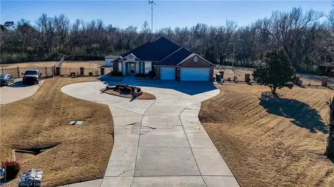 3809 Kings Ct, Oklahoma City, OK 73121