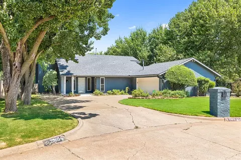 2905 Lamp Post Ln, Oklahoma City, OK 73120