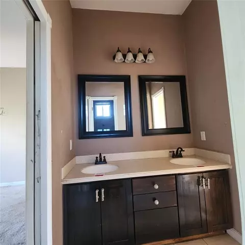 Bath - 332714 E 1070 Rd, Mcloud, OK 74851 photo 4 of 5