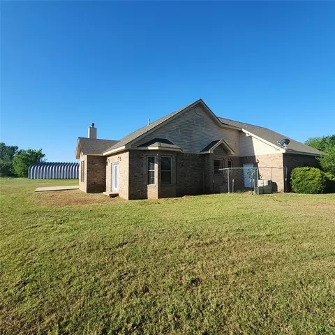 Exterior - 332714 E 1070 Rd, Mcloud, OK 74851 photo 9 of 15