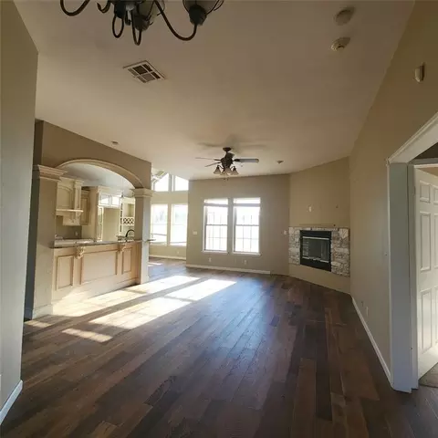 Living - 332714 E 1070 Rd, Mcloud, OK 74851 photo 1 of 1