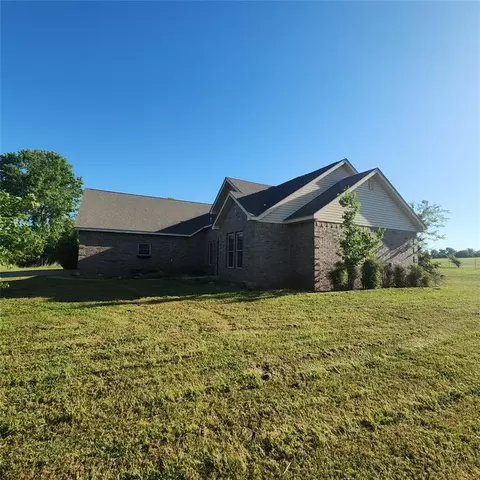 Exterior - 332714 E 1070 Rd, Mcloud, OK 74851 photo 5 of 15