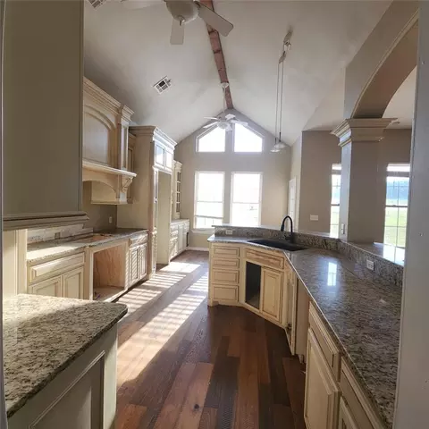 Kitchen - 332714 E 1070 Rd, Mcloud, OK 74851 photo 5 of 5