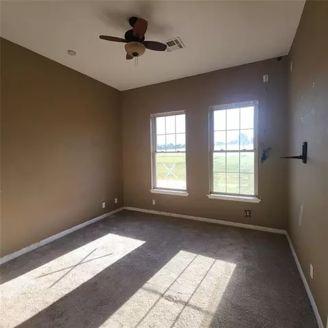 Bedroom - 332714 E 1070 Rd, Mcloud, OK 74851 photo 2 of 2