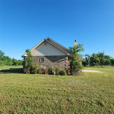 Exterior - 332714 E 1070 Rd, Mcloud, OK 74851 photo 14 of 15