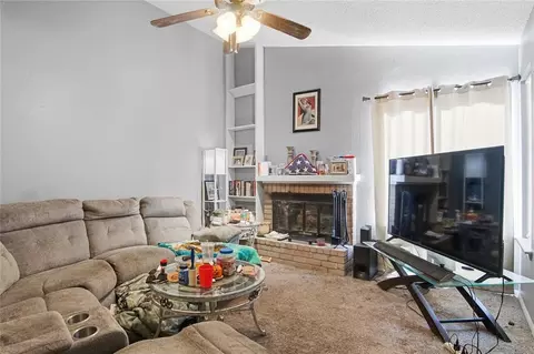 9757 Hefner Village Blvd, Oklahoma City, OK 73162
