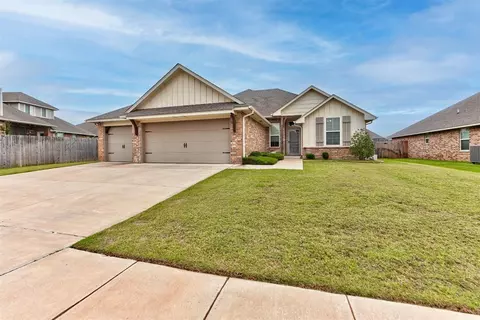 14209 Kamber Dr, Yukon, OK 73099