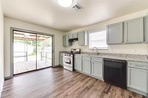 2621 N Reeves Ave, Oklahoma City, OK 73127