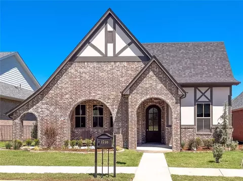 1716 Paseo Pl, Edmond, OK 73034