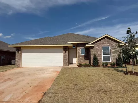 1808 Pin Cherry Ln, Moore, OK 73160