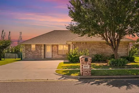 8517 N Phillips Ave, Oklahoma City, OK 73114