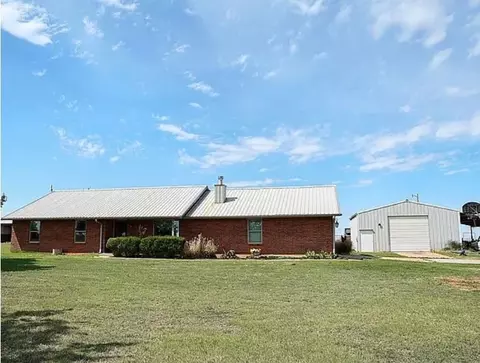 503 Moffat Rd NE, Piedmont, OK 73078