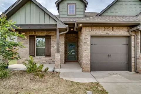 512 E Barajas Ter, Mustang, OK 73064