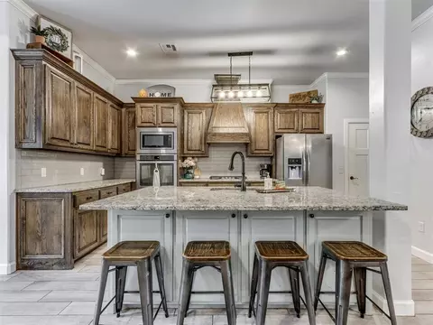 Kitchen - 501 Arrowhead Dr, Tuttle, OK 73089 photo 1 of 6