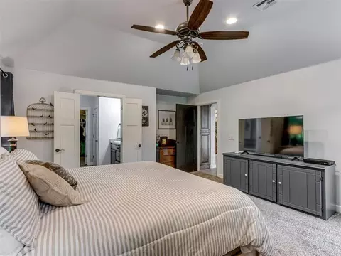 Bedroom - 501 Arrowhead Dr, Tuttle, OK 73089 photo 3 of 9