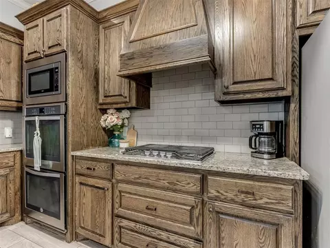 Kitchen - 501 Arrowhead Dr, Tuttle, OK 73089 photo 5 of 5