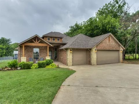 501 Arrowhead Dr, Tuttle, OK 73089