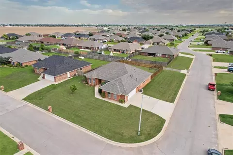 1800 Puma Dr, Altus, OK 73521
