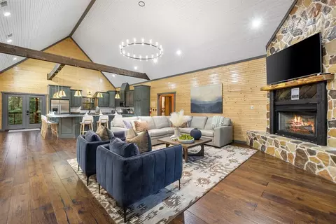 Living - 92 Pine Ridge Trl, Broken Bow, OK 74728 photo 1 of 4