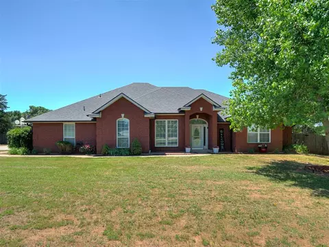 Exterior - 43447 Cobblestone Way, Tecumseh, OK 74873 photo 1 of 11