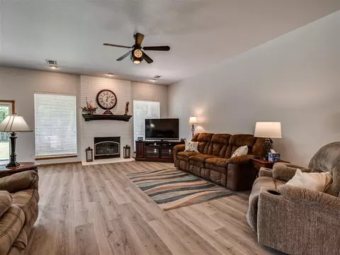 Living - 43447 Cobblestone Way, Tecumseh, OK 74873 photo 1 of 3