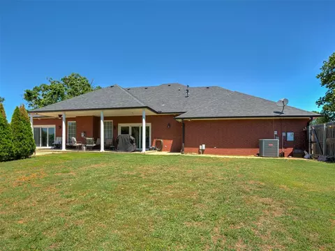 Exterior - 43447 Cobblestone Way, Tecumseh, OK 74873 photo 8 of 11