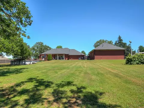 Exterior - 43447 Cobblestone Way, Tecumseh, OK 74873 photo 10 of 11