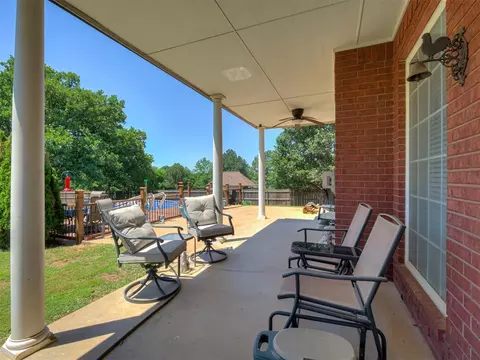 Exterior - 43447 Cobblestone Way, Tecumseh, OK 74873 photo 5 of 11