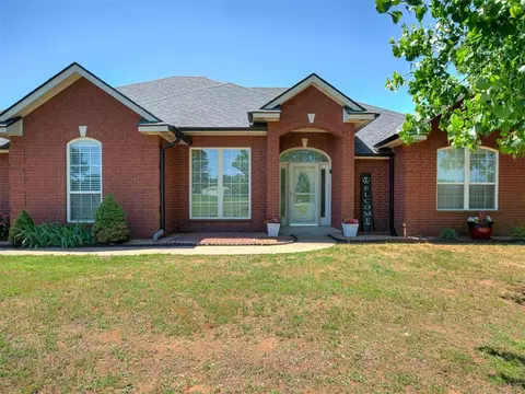 Exterior - 43447 Cobblestone Way, Tecumseh, OK 74873 photo 2 of 11