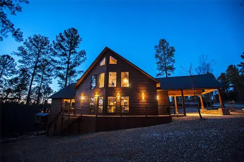 Exterior - 401 Eagle Mountain Trl, Broken Bow, OK 74728 photo 2 of 14