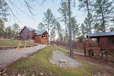 Exterior - 401 Eagle Mountain Trl, Broken Bow, OK 74728 photo 9 of 14
