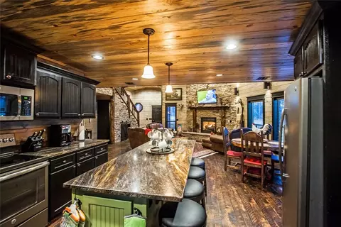 Kitchen - 401 Eagle Mountain Trl, Broken Bow, OK 74728 photo 1 of 2